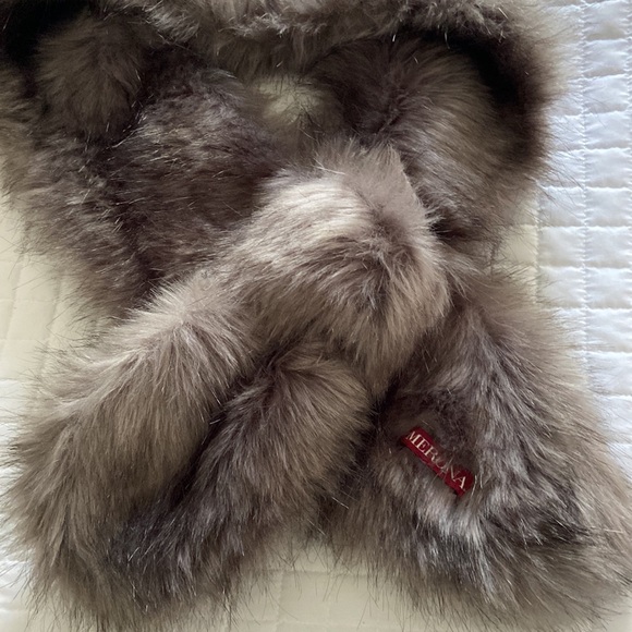 Merona Scarf/Shawl - Picture 3 of 3